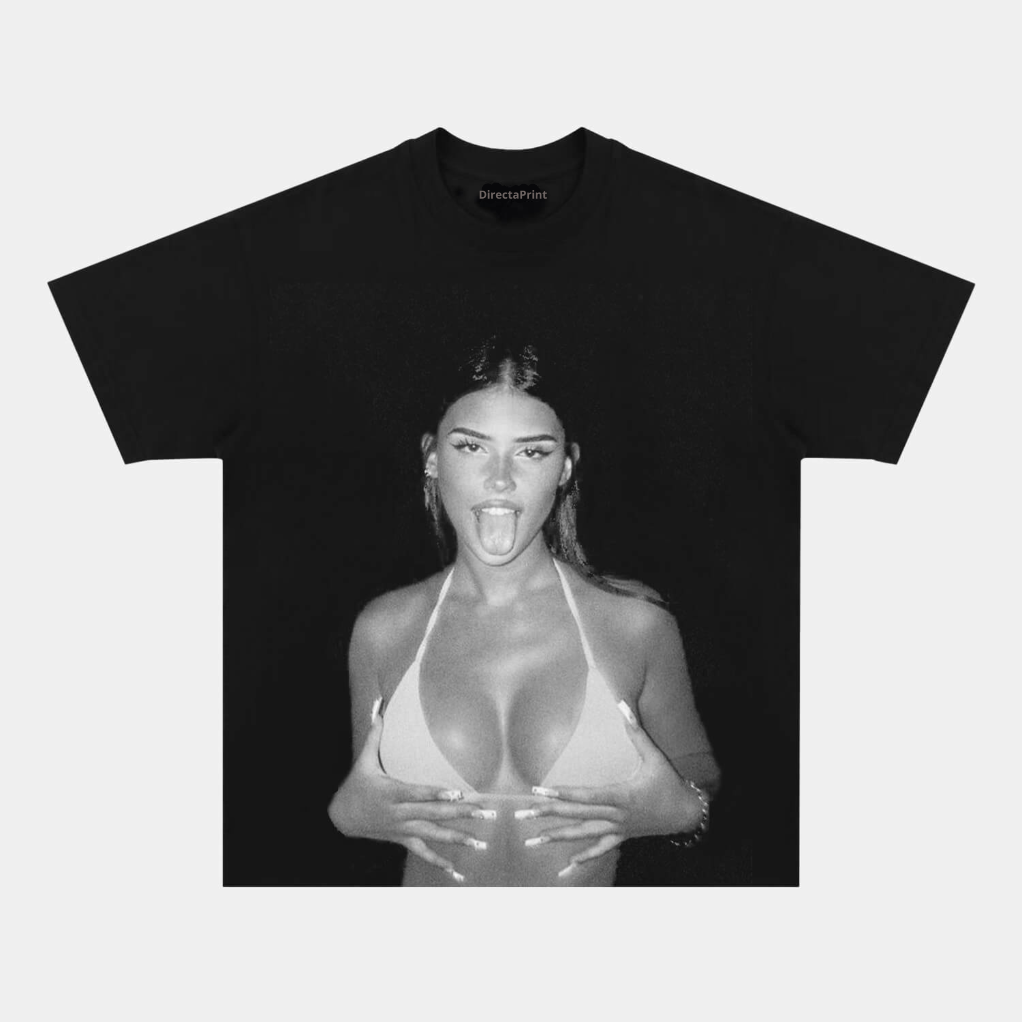 Camiseta Unisex Retrato Mujer Blanco y Negro – Diseño Fotográfico Estilo Editorial Fashion, Manga Corta Negra