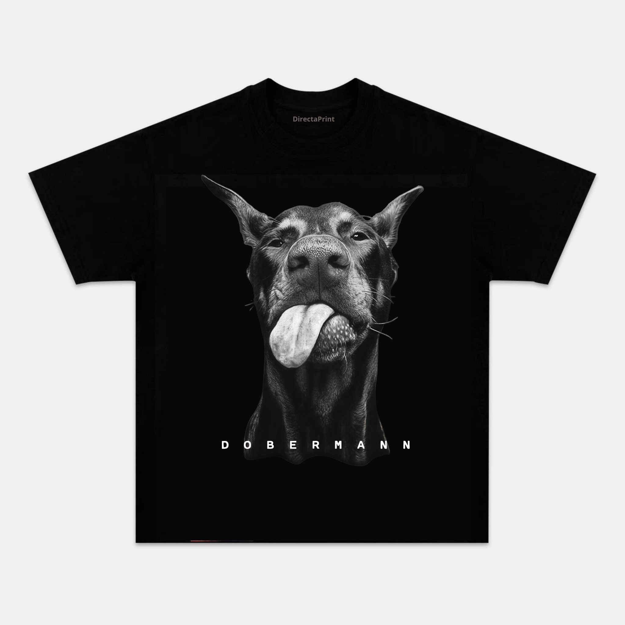 Camiseta Unisex Doberman Elegante – Retrato Fotográfico en Blanco y Negro, Manga Corta, Cuello Redondo, Negra