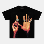 Camiseta Unisex Manos con Anillos “6” – Diseño Estilo Hip-Hop y Cultura Urbana, Manga Corta