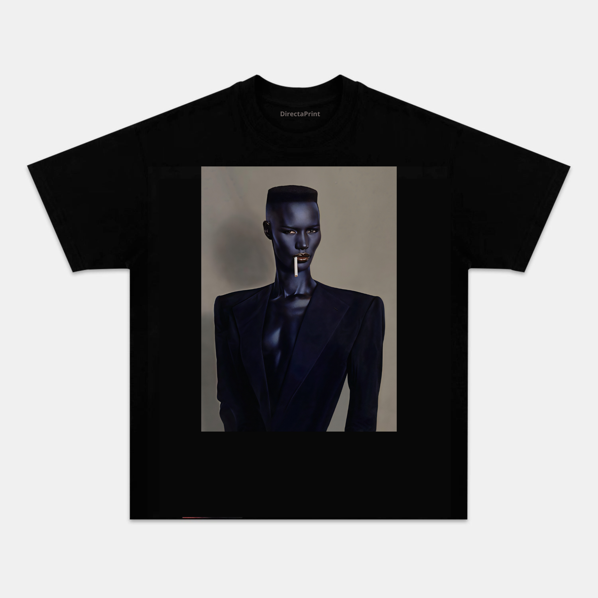 Camiseta Unisex Estilo Moda Editorial – Retrato Fashion Oscuro y Elegante, Manga Corta, Cuello Redondo, Negra